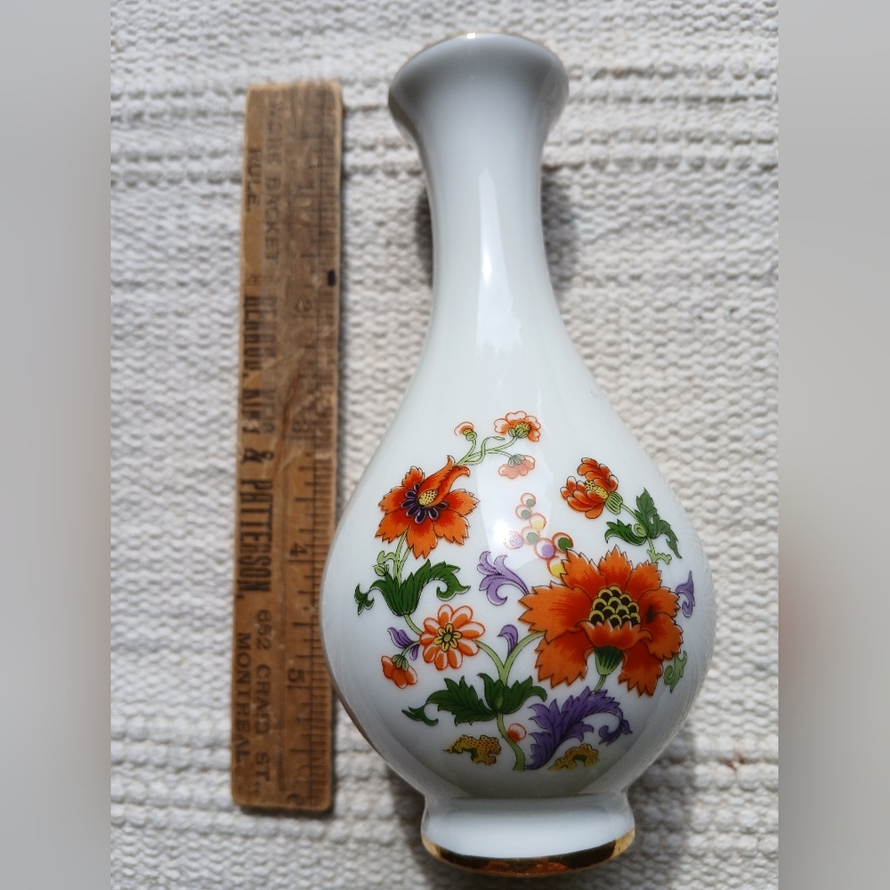 Vintage Limoges porcelain bud vase, crafted in France.